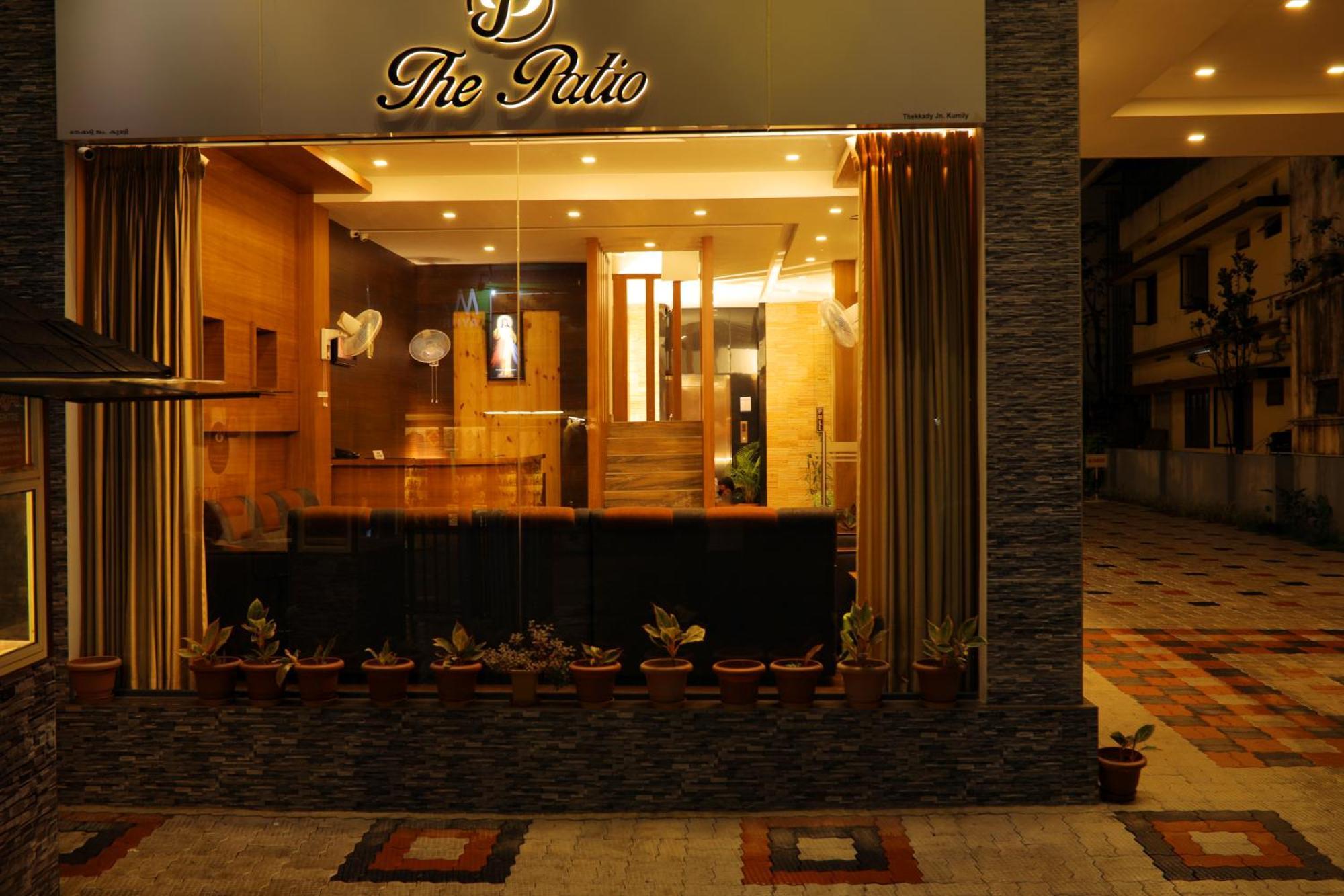 The Patio Thekkady Hotel Екстериор снимка